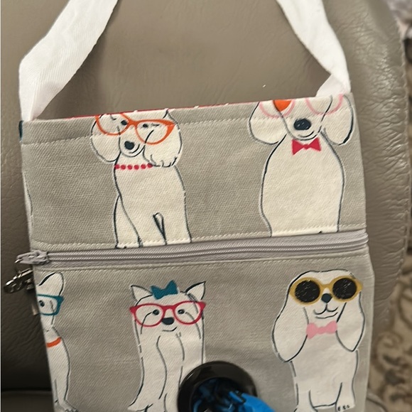 Coasters 5$ bags with waterproof liner 7$ doggy waist bags 15 - Picture 1 of 5